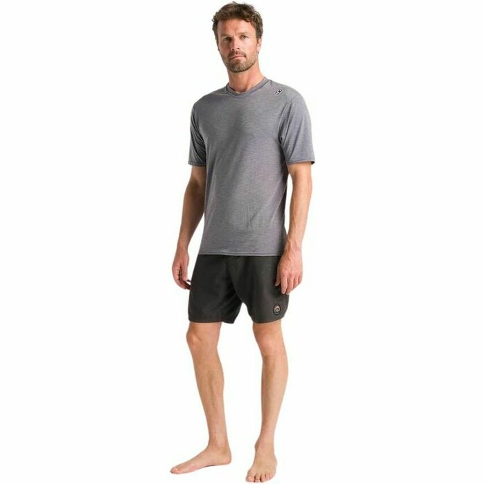 2024 C- Skins T-shirt De Surf De Manga Curta NuWave UV Basics Para Homem C-NLYSURFM - Deep Grey Heather