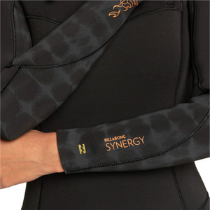 2021 Billabong Femenino Synergy 5/4mm Back Zip Traje Z45g16 - Negro Tie Dye