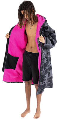 2023 Dryrobe Advance Long Sleeve Changing Robe / Poncho DALSV3 - Black Camo / Pink
